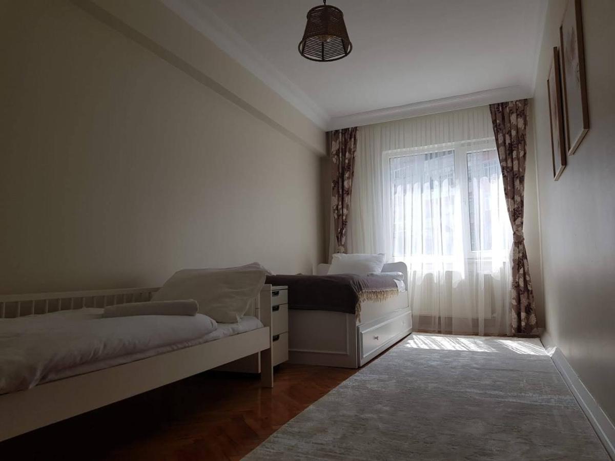 Ferienwohnung 5 Minutes To Subway Istanbul Exterior foto